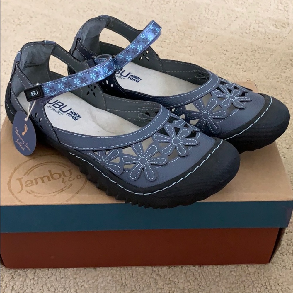 NWT Jambu “Wildflower” shoes size 7